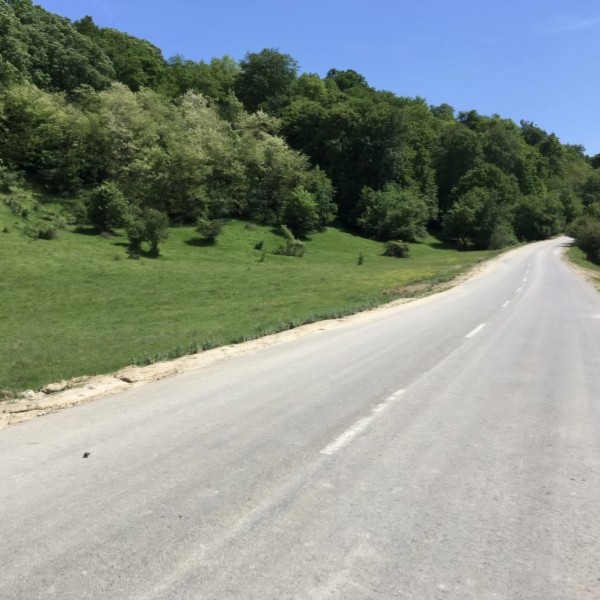 TEREN Extravilan (3.560 mp) la intrarea in cartierul Fagetu, oras Mioveni (pct. Gheorman, Stefanesti), drum asfaltat (DJ741)